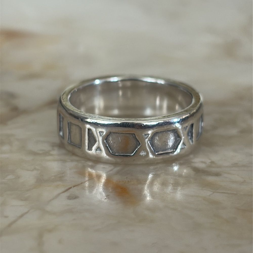 Tiffany & Co. 925 Sterling Silver Atlas Roman Numeral 6mm Band Ring Size 6.5